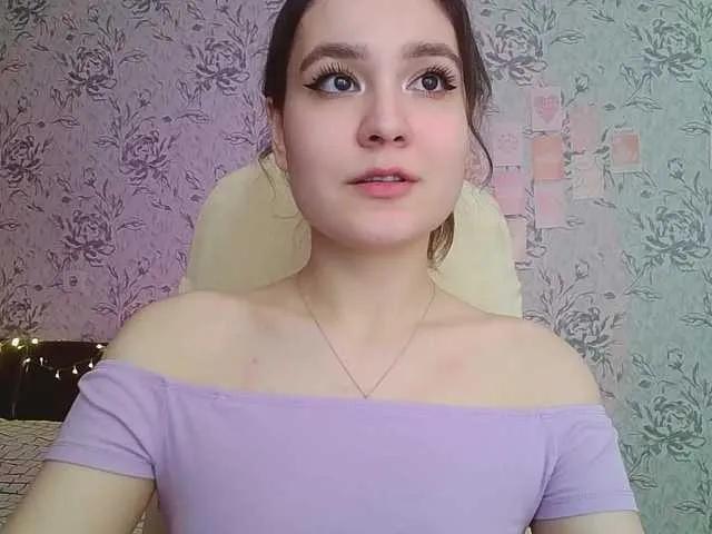 annie-fleur on BongaCams 