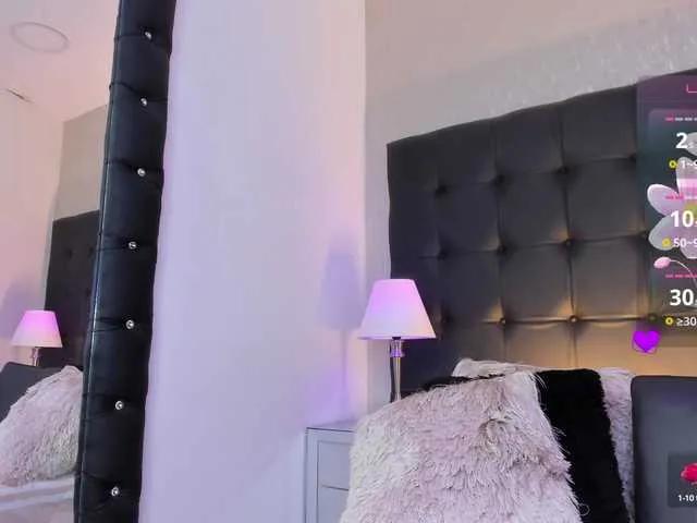 BellaSaint on BongaCams 