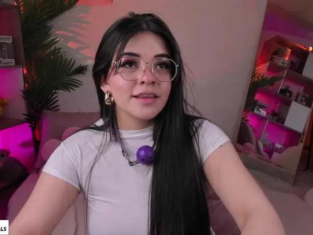 CammieFoalss on BongaCams