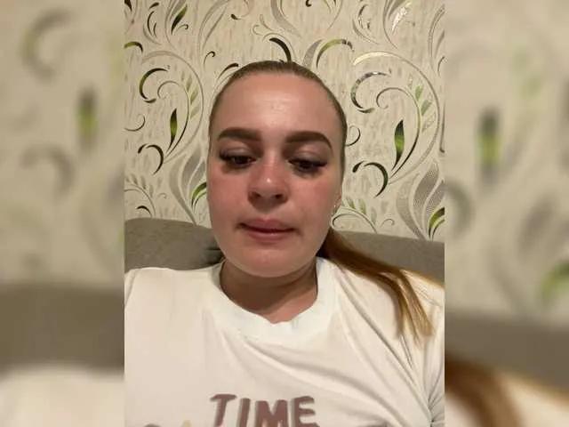 Chattie-Issy on BongaCams
