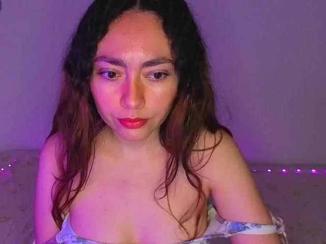 ColombianPerla on BongaCams 