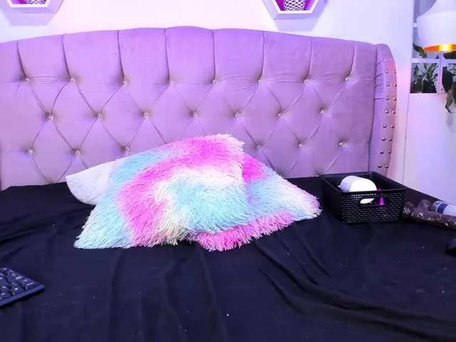 CoraChandler on BongaCams