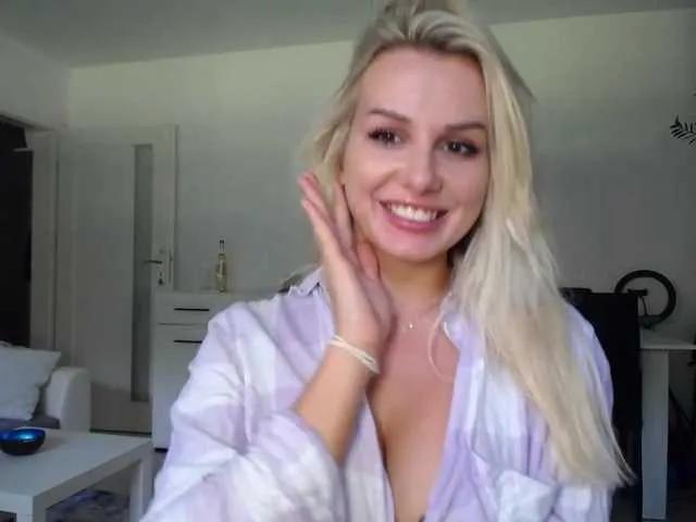 Cornelia22hot on BongaCams