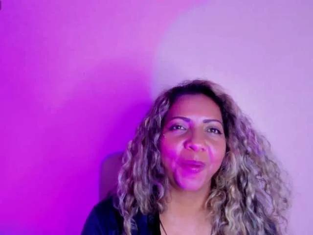 diianaross on BongaCams 
