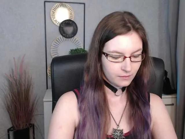 EmmaHeart on BongaCams