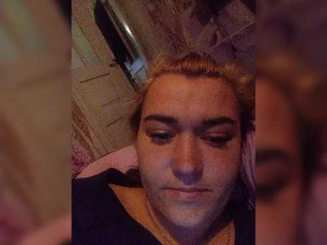 HollyLaBerry on BongaCams 