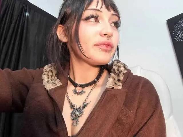 honeydark on BongaCams