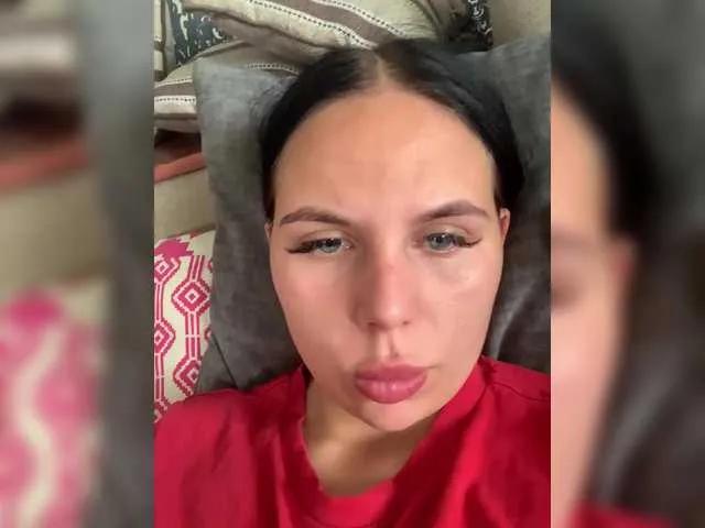 Ksenia-5 on BongaCams