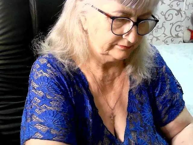 LolkaAlyss on BongaCams 