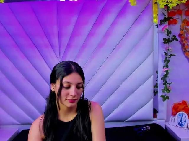 LunaBennett on BongaCams