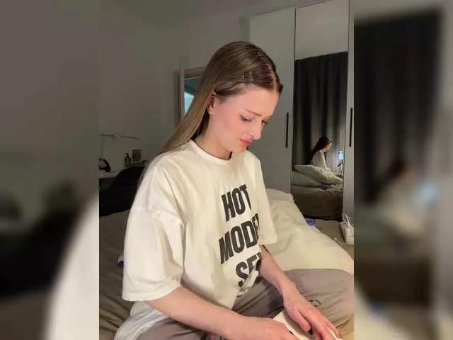 mandarinkaa from BongaCams is Freechat