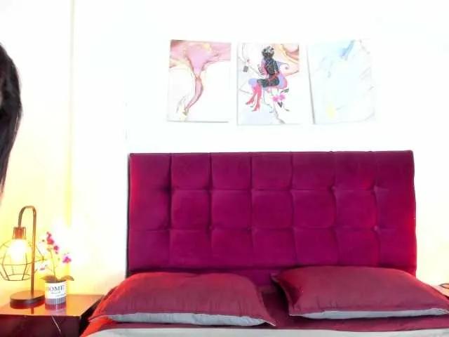 MilfSharoon on BongaCams