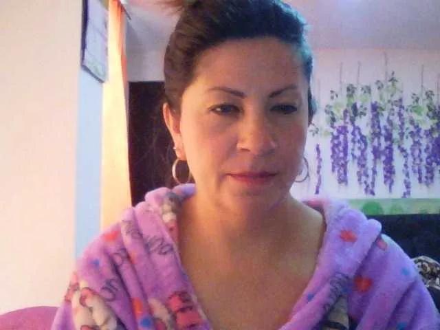 Mmmcutemm on BongaCams 