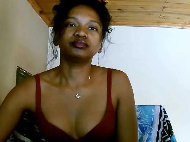 NadiaLoverwy on BongaCams