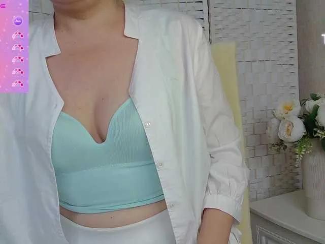 RiraRita on BongaCams