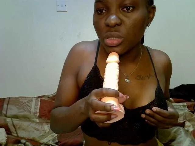 Shishie224 on BongaCams