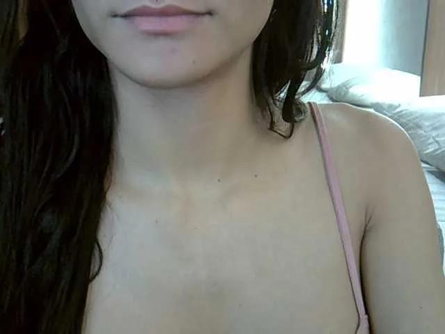 SkinnyKitty on BongaCams