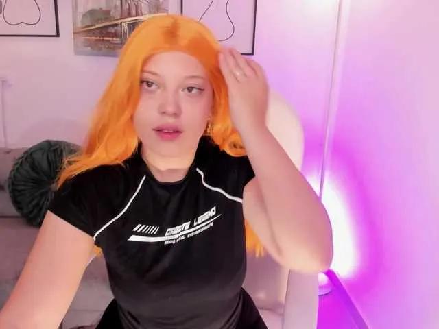 velvet-holden on BongaCams