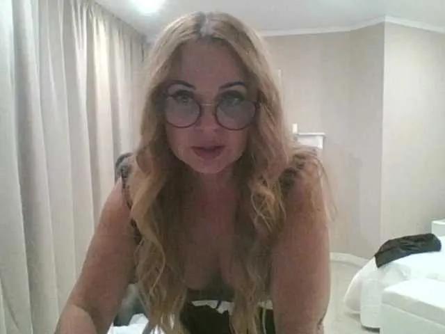 XxxSexyMilfxxX on BongaCams 