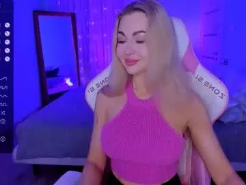 adeleroberts on Chaturbate