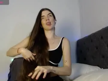 alahia_sky on Chaturbate