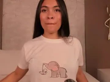 allie_bruce — GOAL: cream tits [120 tokens remaining] Welcome to my room! #teen #bigboobs #latina #18 #new