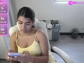 amara_silk on Chaturbate 