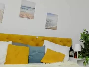 ameli_shell — dance of the legs [15 tokens left] Let's give my legs maximum attention #glasses #new #smalltits #teen #skinny #glasses