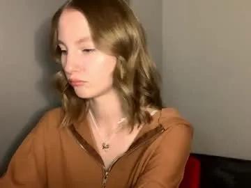 autumnroginson — GOAL:Lift up my top and show my bra Please, thumbs up, it will help me a lot!  #shy #new #18 #blonde #skinny [139 tokens remaining]