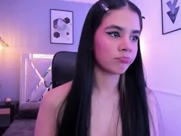 bell_marinny on Chaturbate