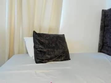 bella_thequeen on Chaturbate 