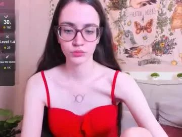 bellacatlovesmeat on Chaturbate