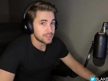 blakemiles2 — Take off clothes!! [400 tokens left] #bigass #muscular #bigdick #young #cut