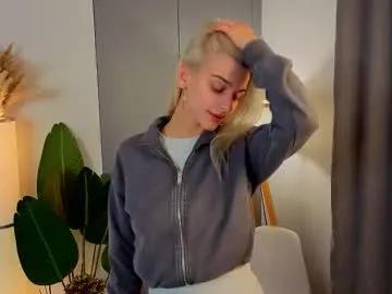 buffycabler — air kiss with your name [34 tokens remaining]