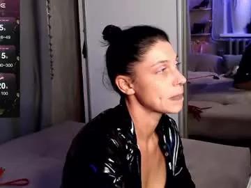 carrie_moonshine from Chaturbate