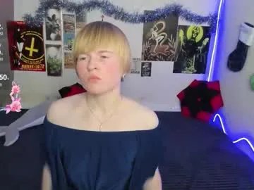 cattie_w_ on Chaturbate