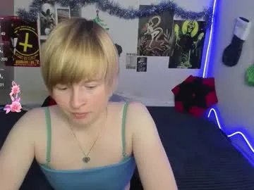 cattie_w_ on Chaturbate