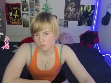 cattie_w_ on Chaturbate