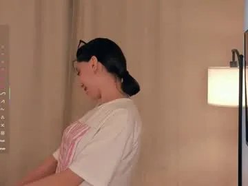 charlinepiker on Chaturbate