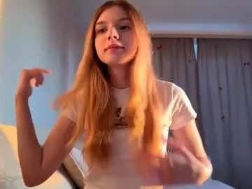 chloe_show on Chaturbate