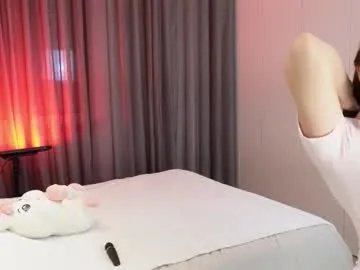 chloespark on Chaturbate