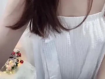 clari_yumi on Chaturbate