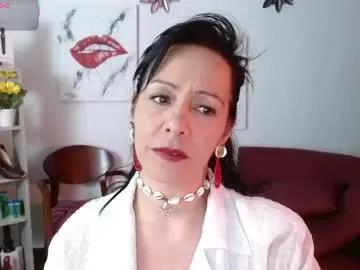 dakota_jobs — | Show Aceite en Nalgas (Oil Show on Buttocks) * 479 tks left * | #mature #milf #colombiana #lovense #natural |