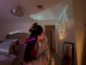 ella_ella_ella_ay on Chaturbate 