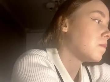 ellamenas on Chaturbate 
