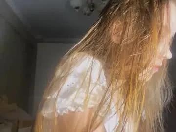 ellamenas — goal:Suck two my fingers close camera  #18 #new #shy #cute #young nice to meet you guys im Ella [39 tokens remaining]
