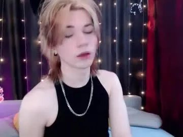 evan_reinhart — GOAL: flash asshole [69 tokens remaining] Nice to see you! <3 #teen #18 #twink #lovense #young #shaven #cum #goth #anal