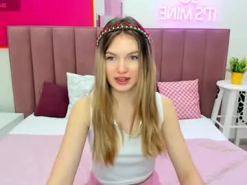 evelineamore on Chaturbate