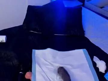 giiabloom on Chaturbate 