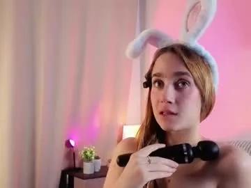 gwenbunn — GOAL: Lubricate my boobs [0 tokens remaining] Hi, im Julia, I'm only waiting for you  #new #teen #shy #18 #skinny